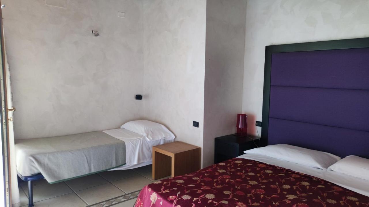 Albergo Le Piante Manerba del Garda Exterior photo