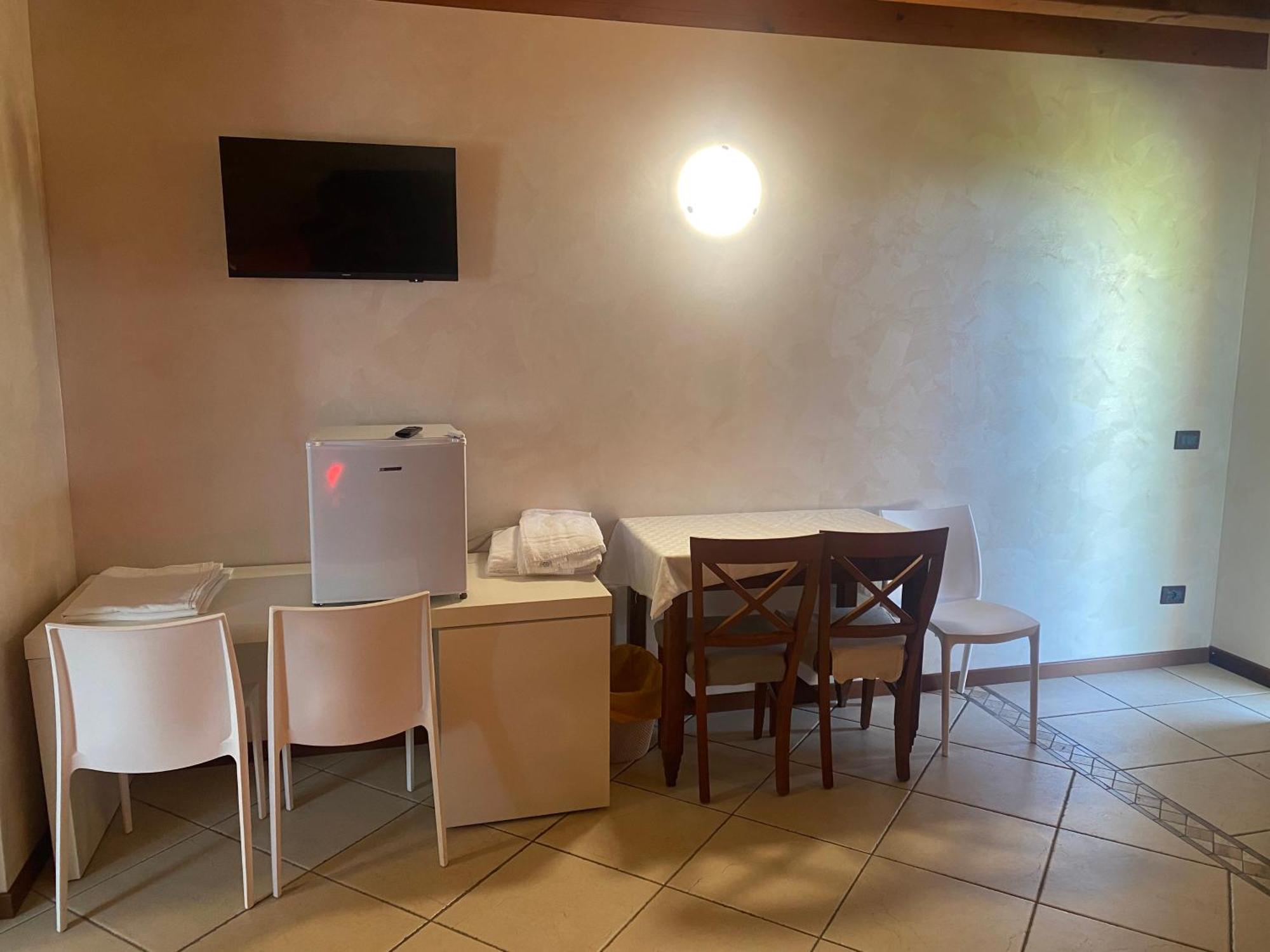 Albergo Le Piante Manerba del Garda Exterior photo