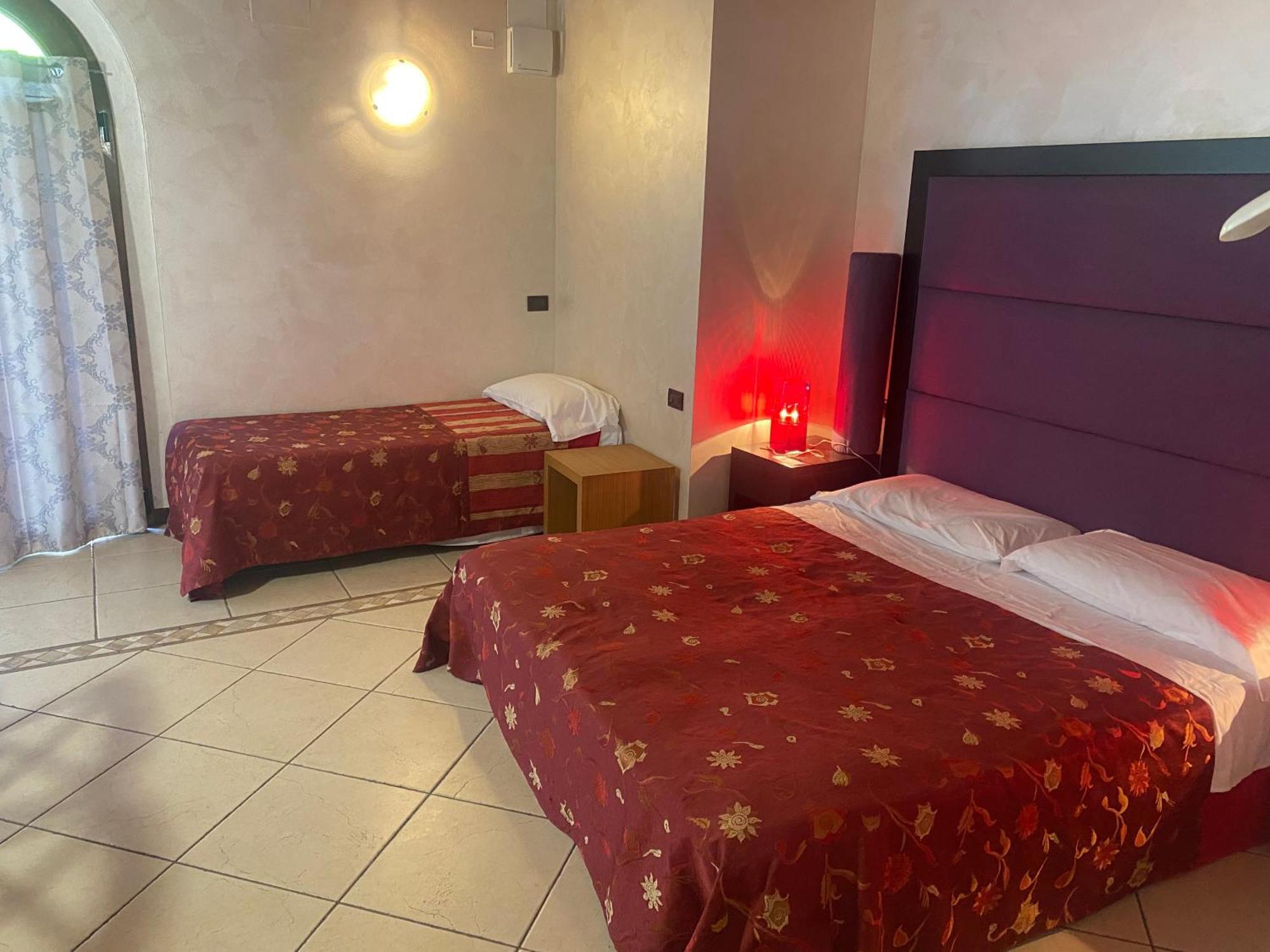 Albergo Le Piante Manerba del Garda Exterior photo