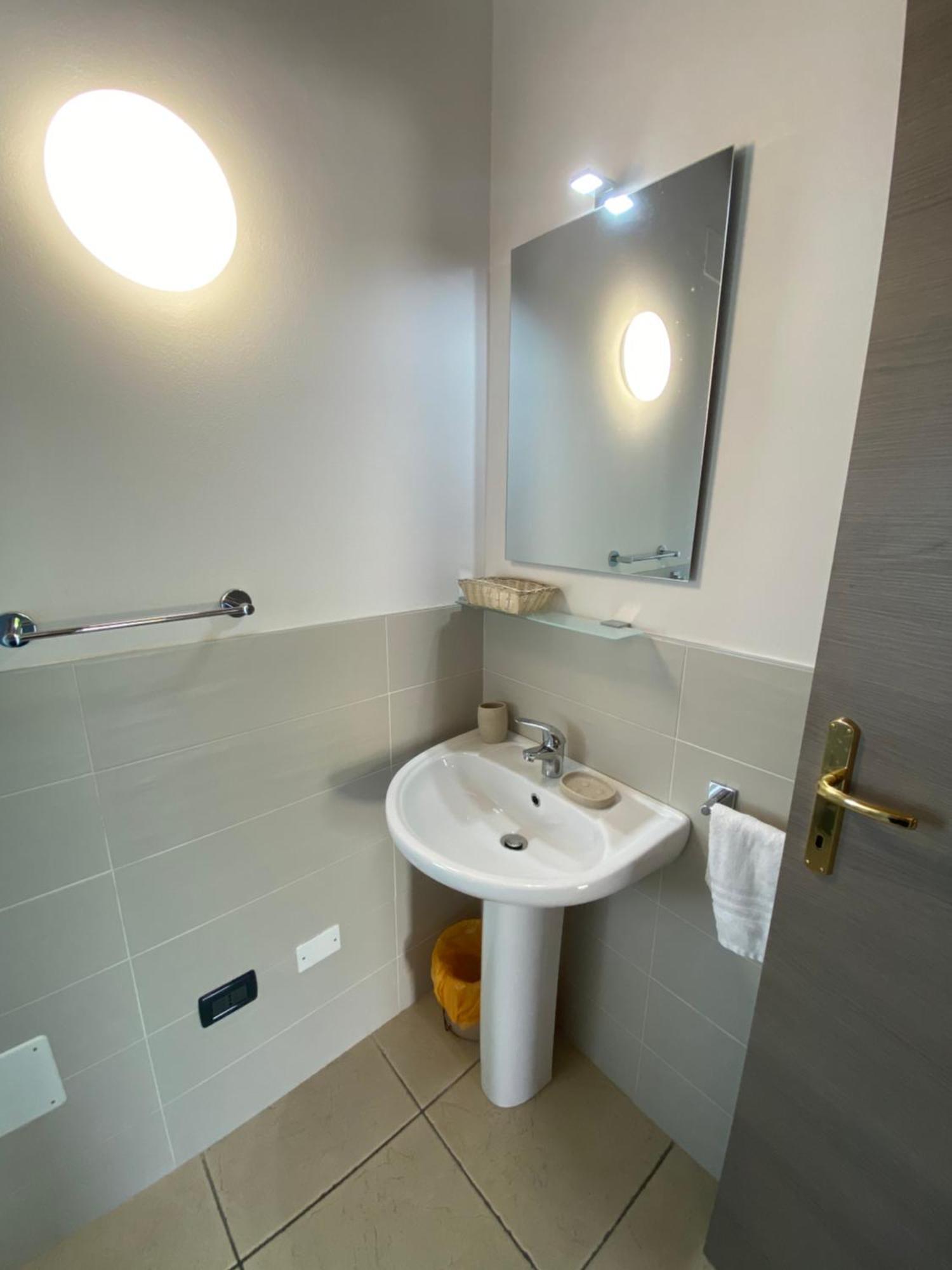 Albergo Le Piante Manerba del Garda Exterior photo