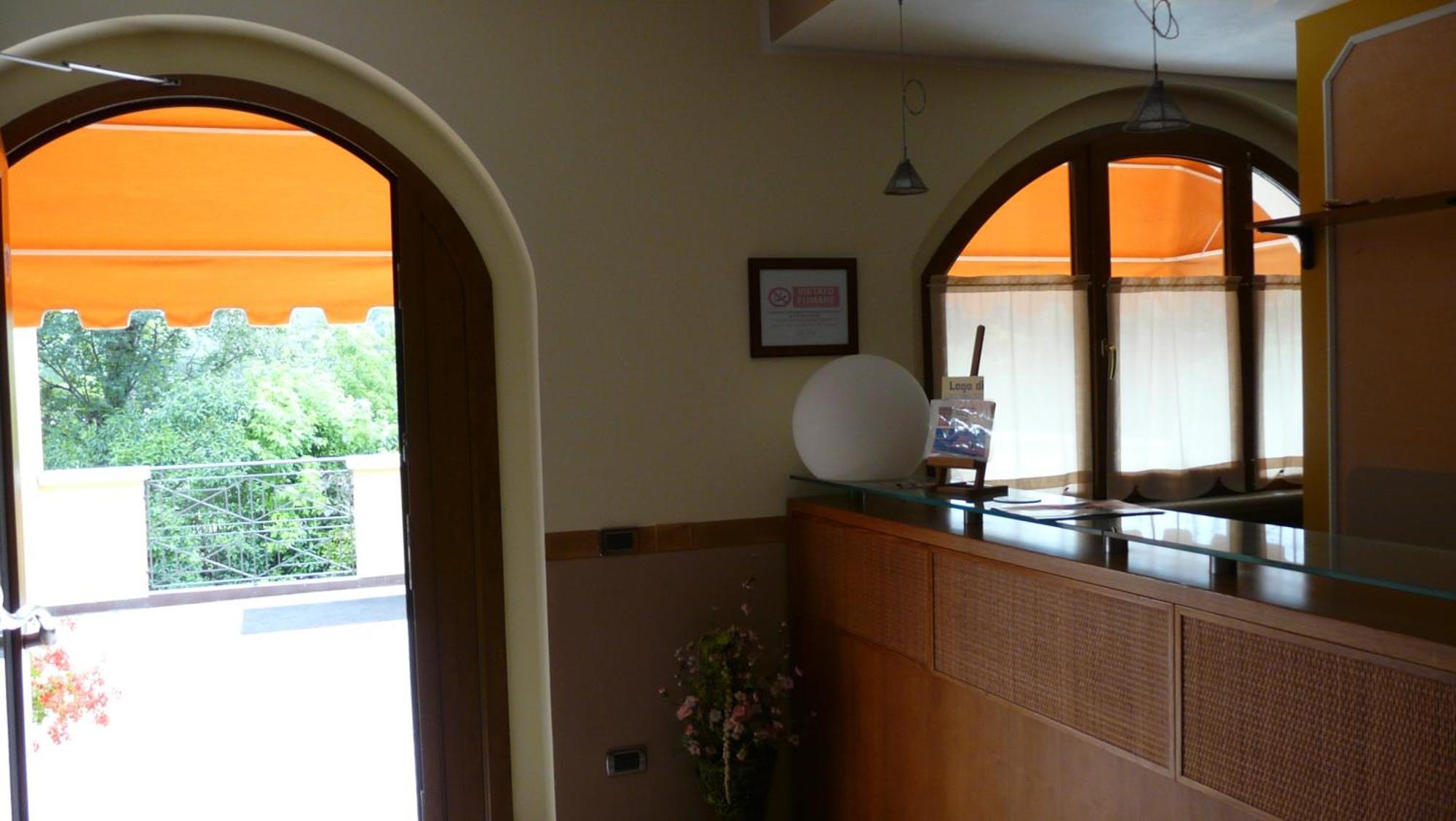 Albergo Le Piante Manerba del Garda Exterior photo