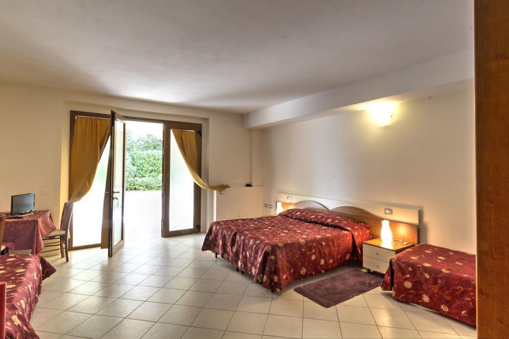 Albergo Le Piante Manerba del Garda Exterior photo
